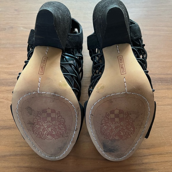 Vince Camuto Size 6 36M black strappy heels - Picture 3 of 10